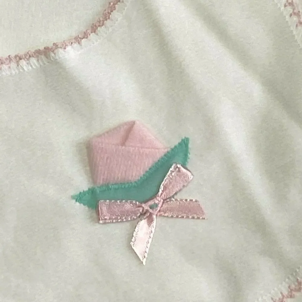 Zona Lee White Cozy Polyester Rose Bud Baby Blanket + Bib NOS USA Made 34 X 36